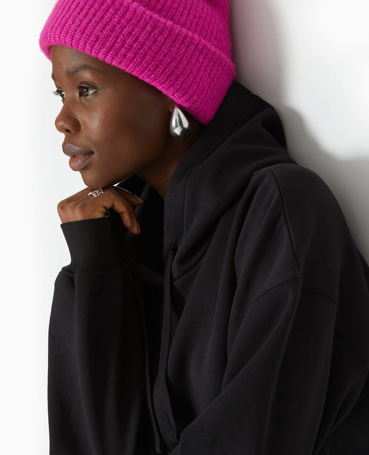 Sweat capuche avec poche devant