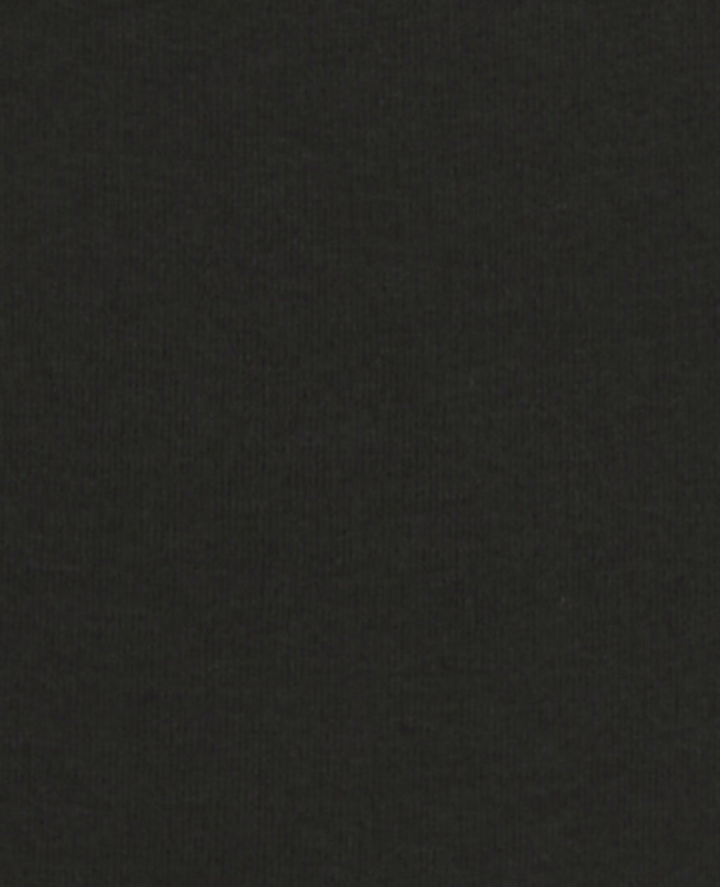 T-shirt court col V