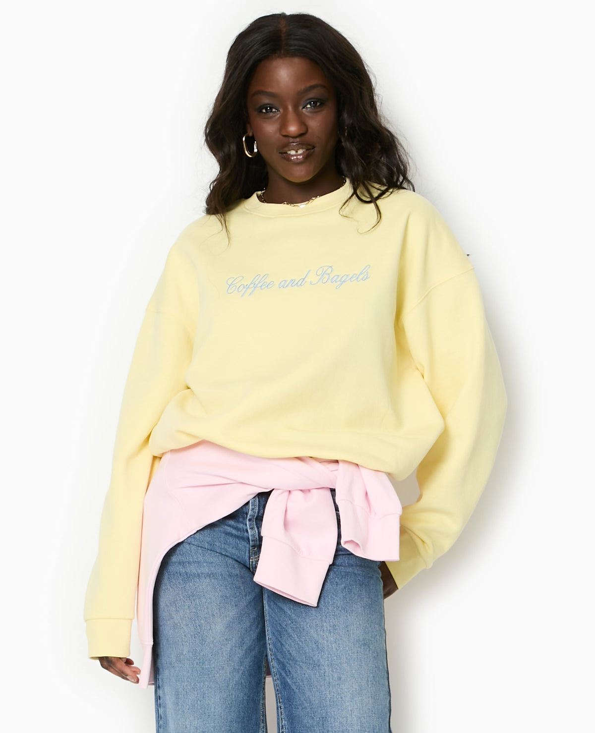 Sweat oversize avec broderies devant et dos
