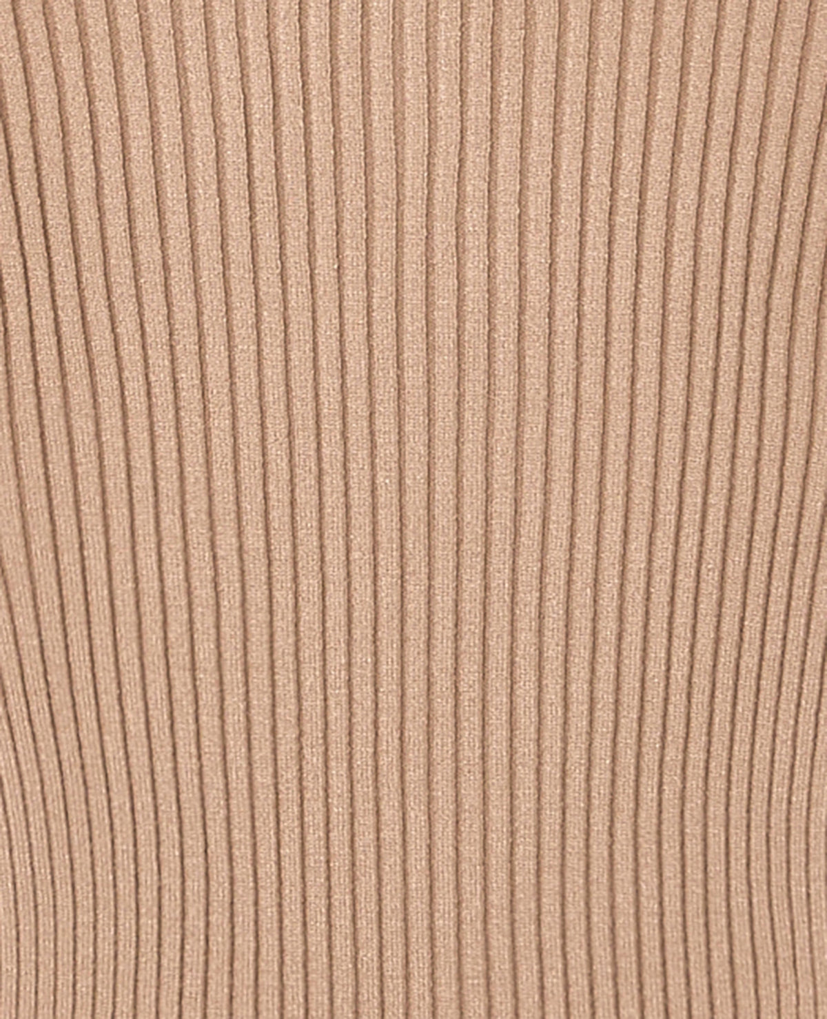 Pull ajusté en maille côtelée avec boutons bijoux