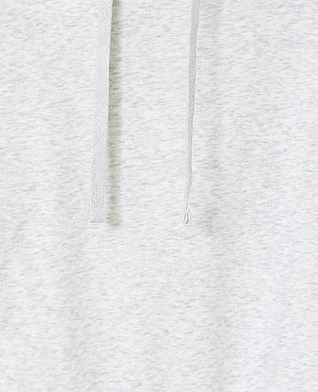 Sweat capuche avec jeux de couture