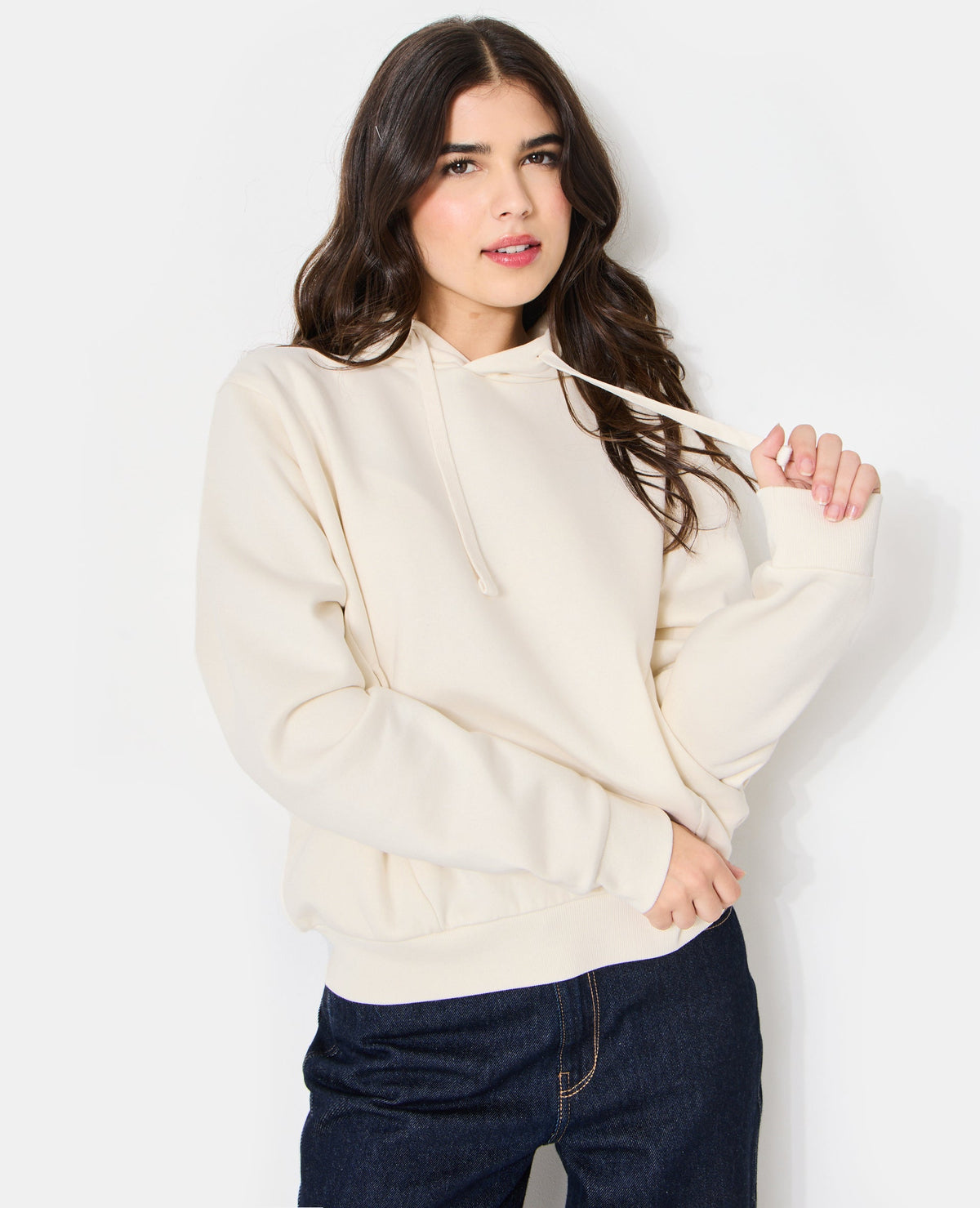 Sweat capuche avec jeux de couture