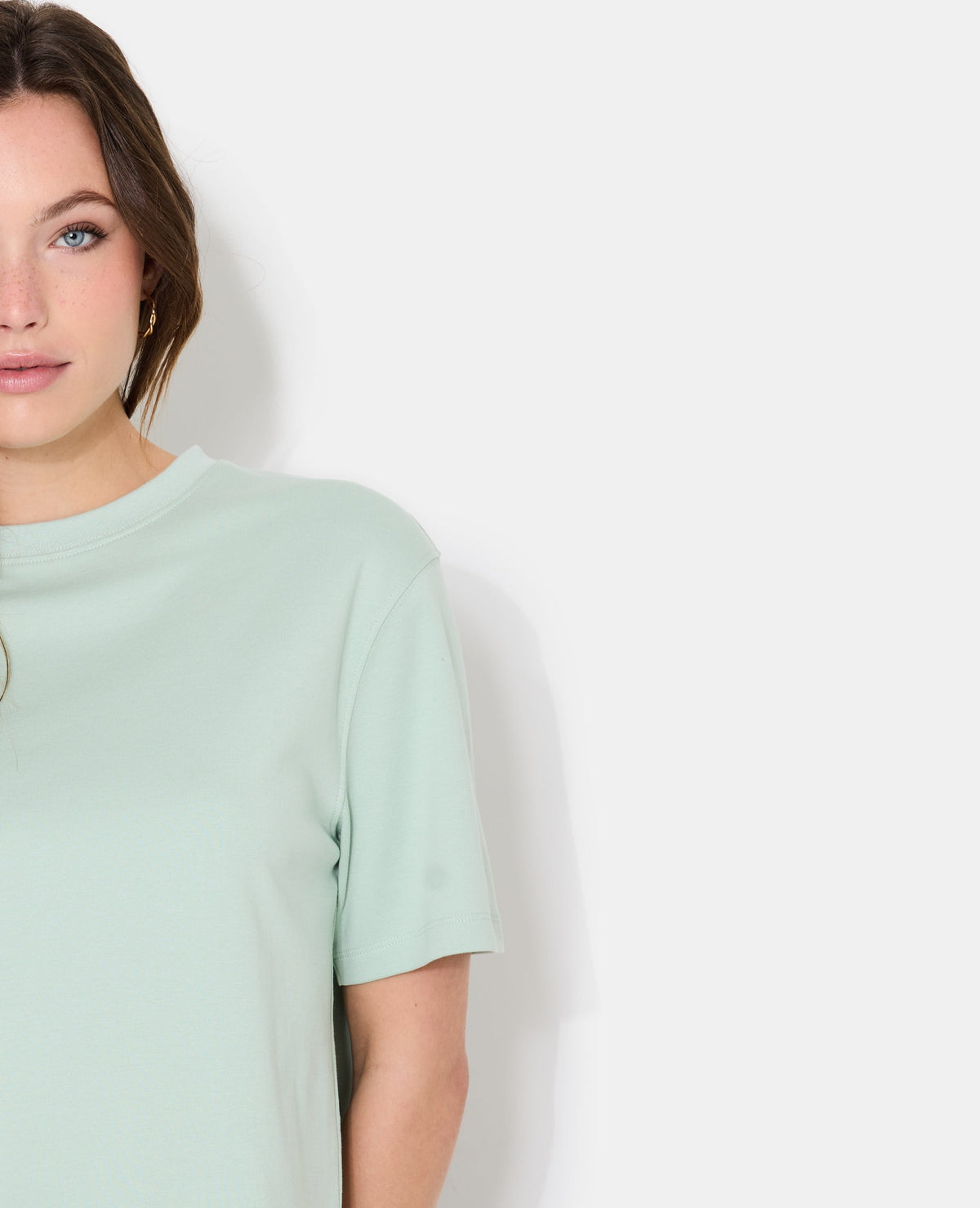 T-shirt ample et court col rond