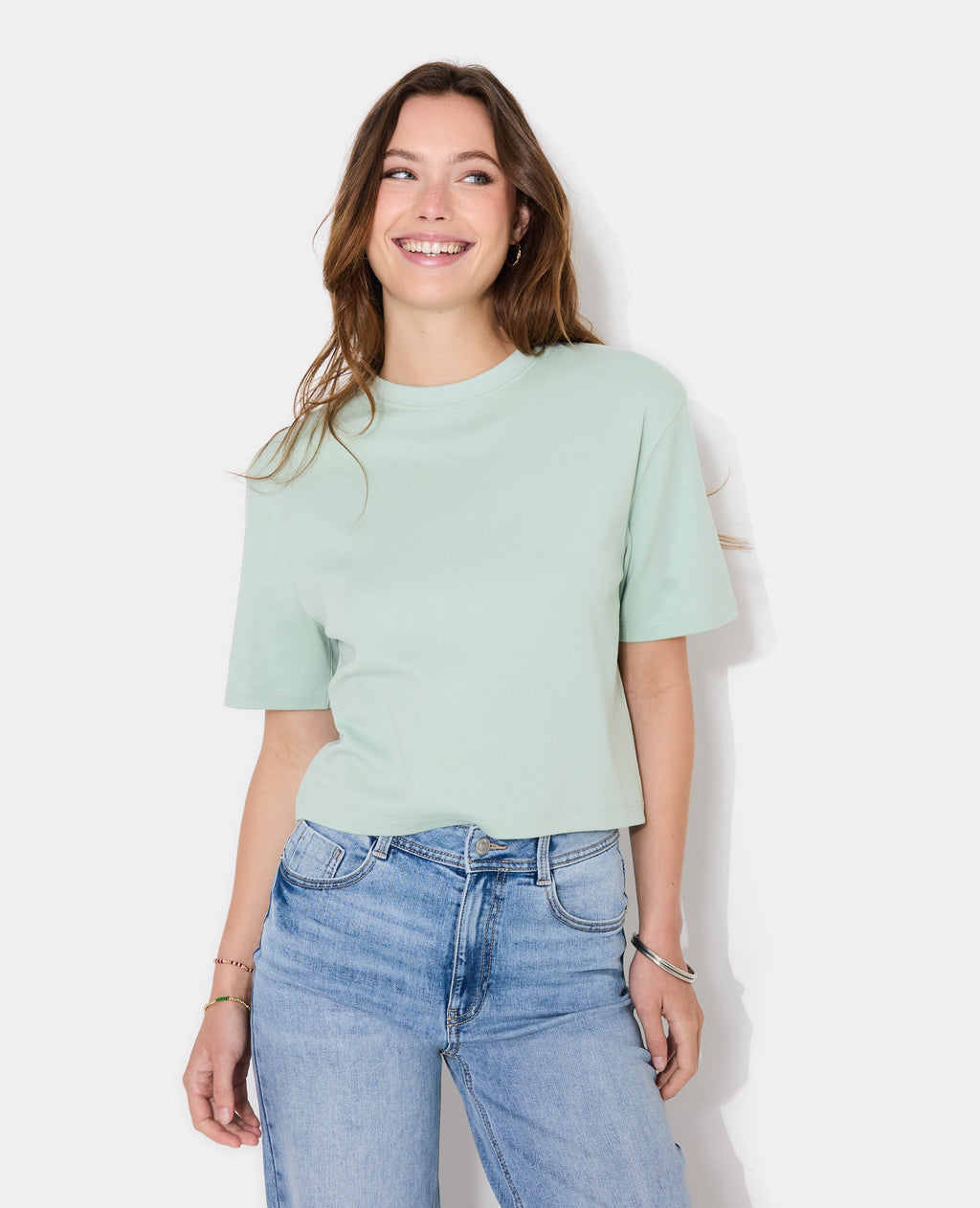 T-shirt ample et court col rond