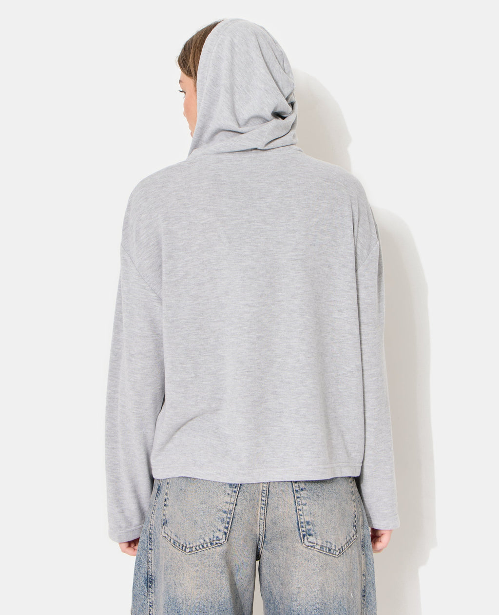 T-shirt manches longues en tissu doux avec capuche