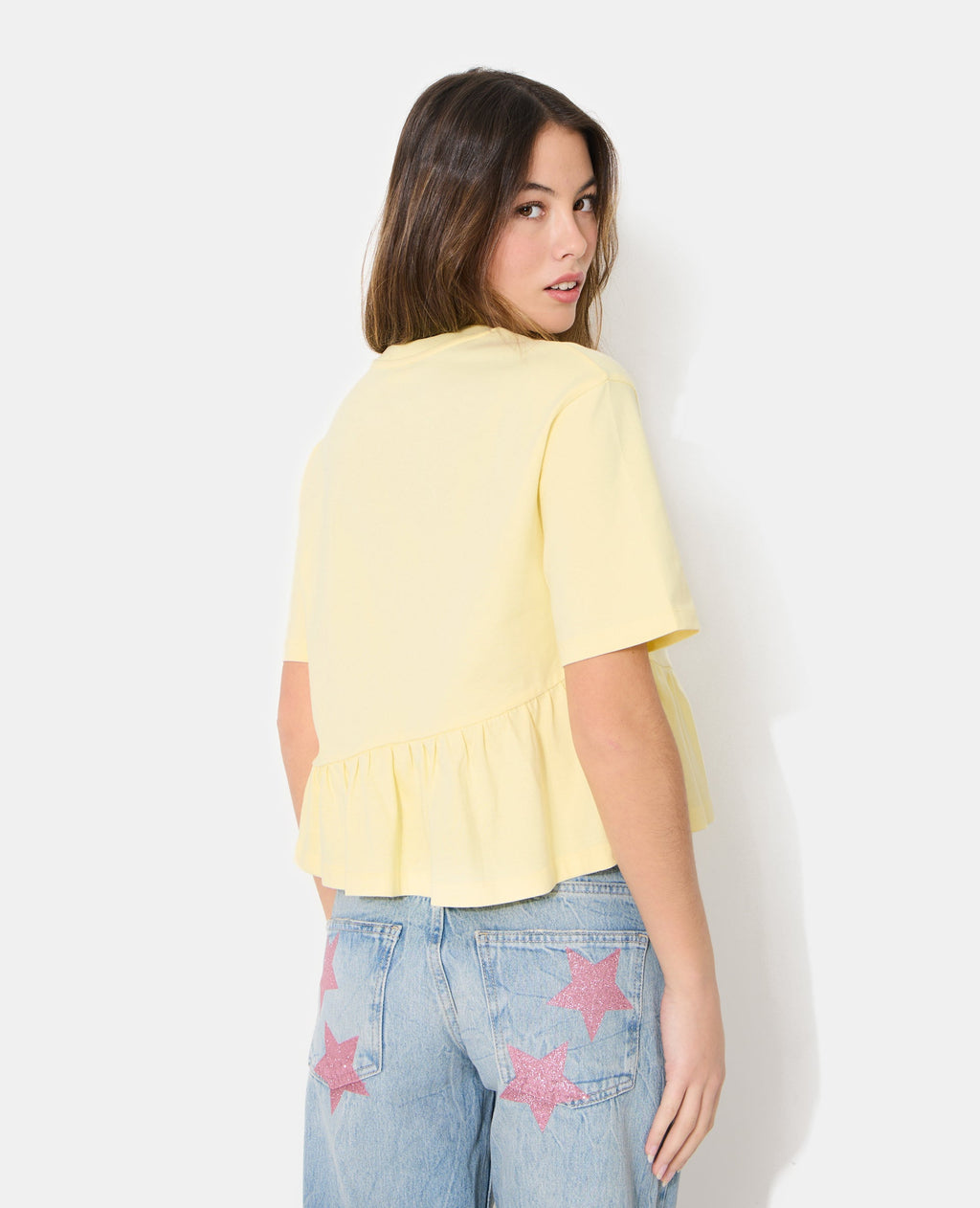 T-shirt avec volant asymétrique