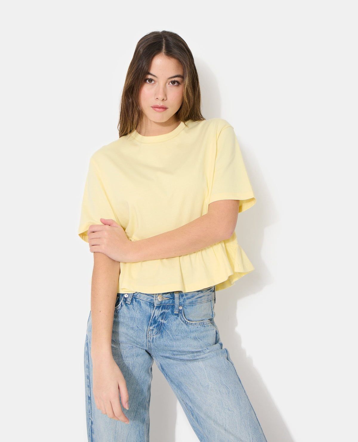 T-shirt avec volant asymétrique