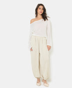 Pull en maille légère et transparente manches flare