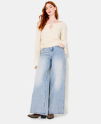 Pull encolure Bardot en maille poilue