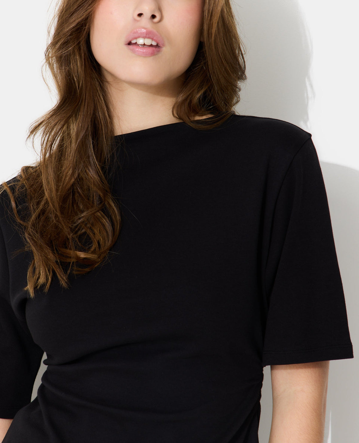 T-shirt avec taille resserrée et froncée