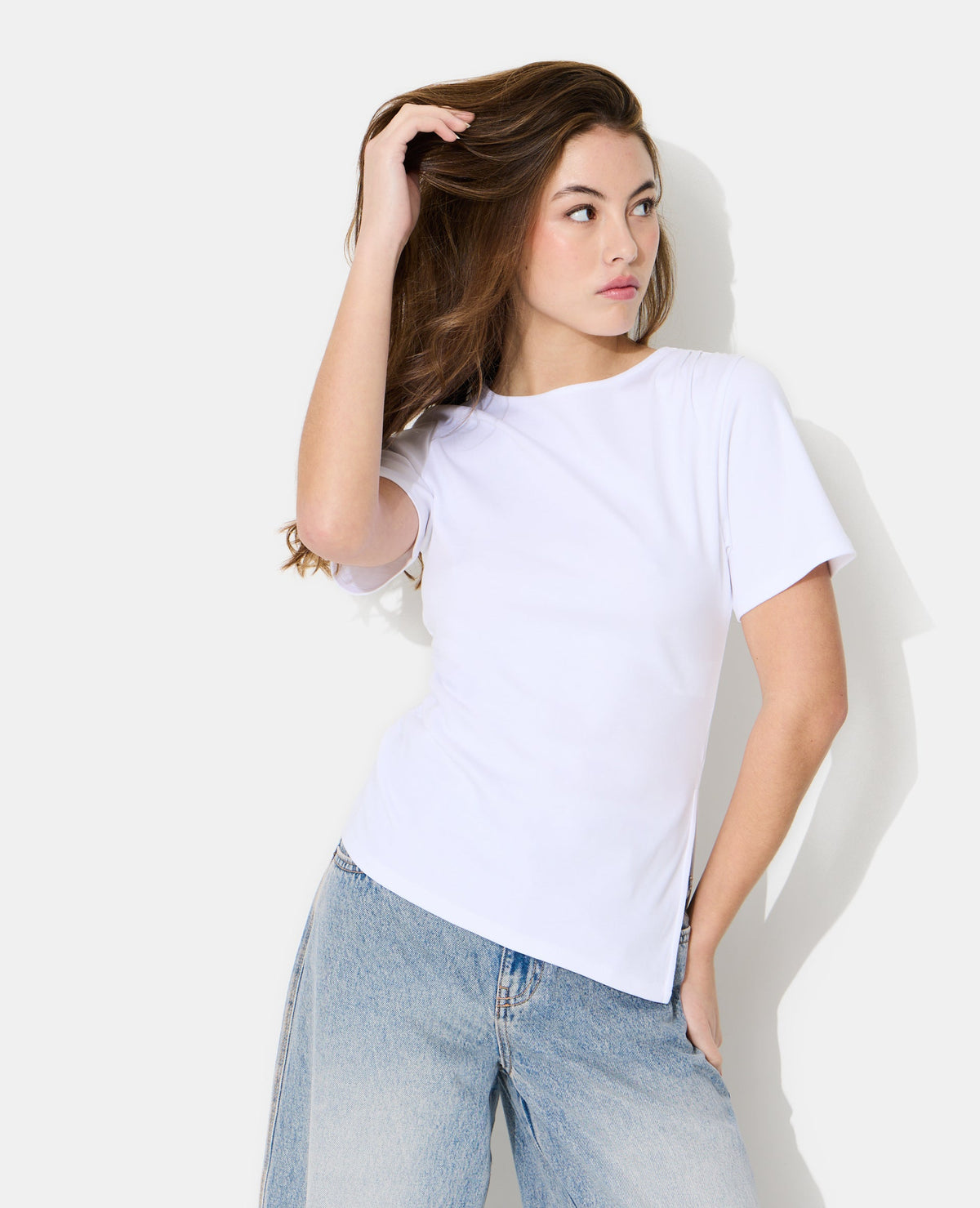 T-shirt asymétrique avec fronces