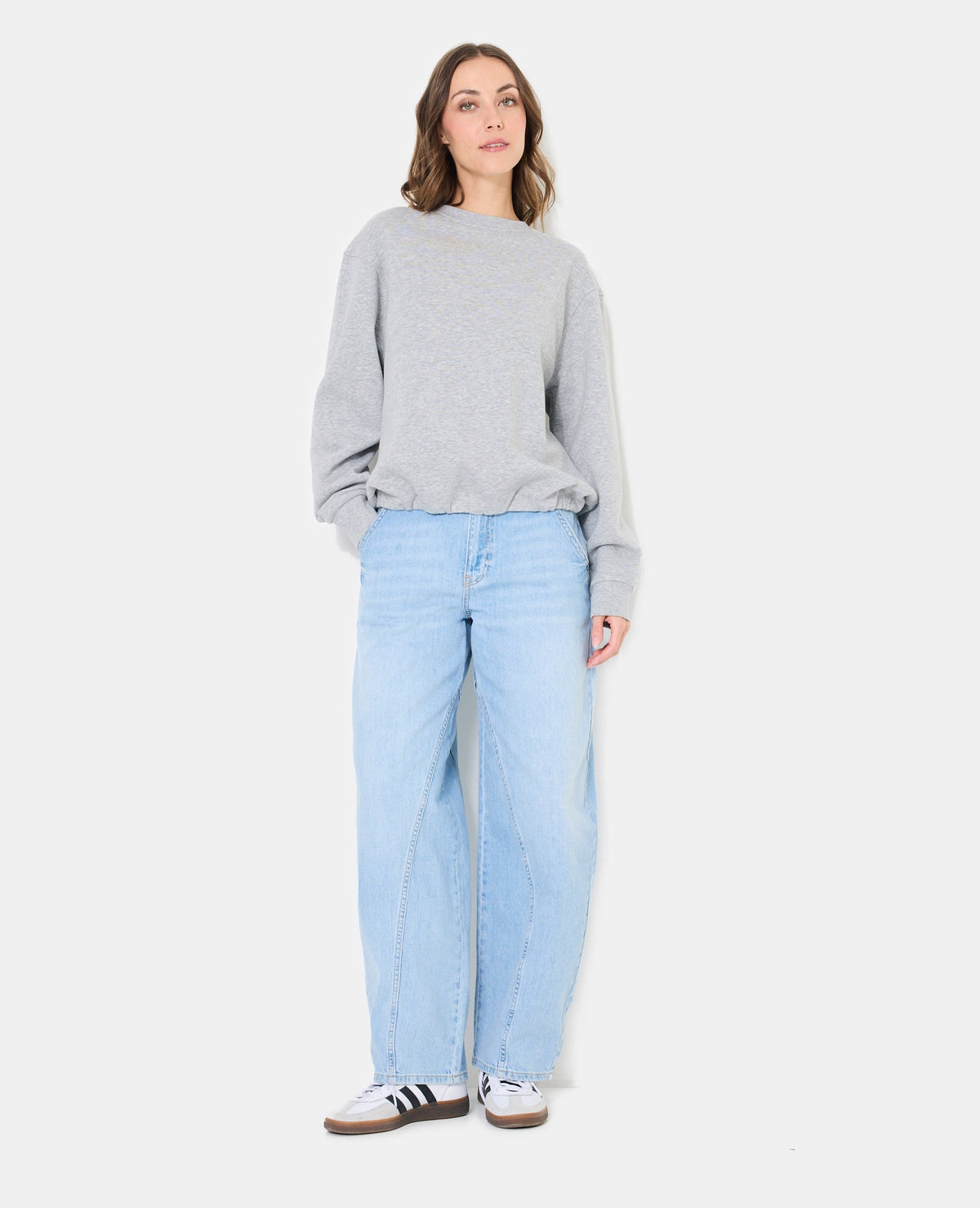 Sweat forme boule base élastiquée