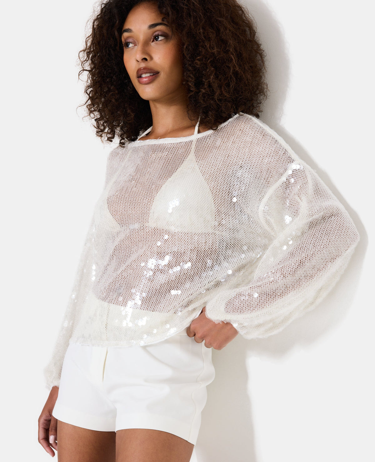Top en maille ajourée avec sequins transparents
