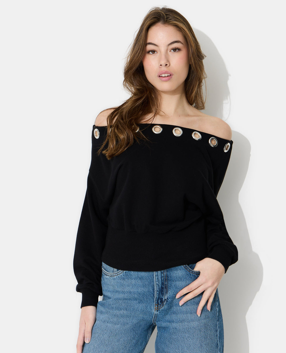 Sweat asymétrique avec œillets