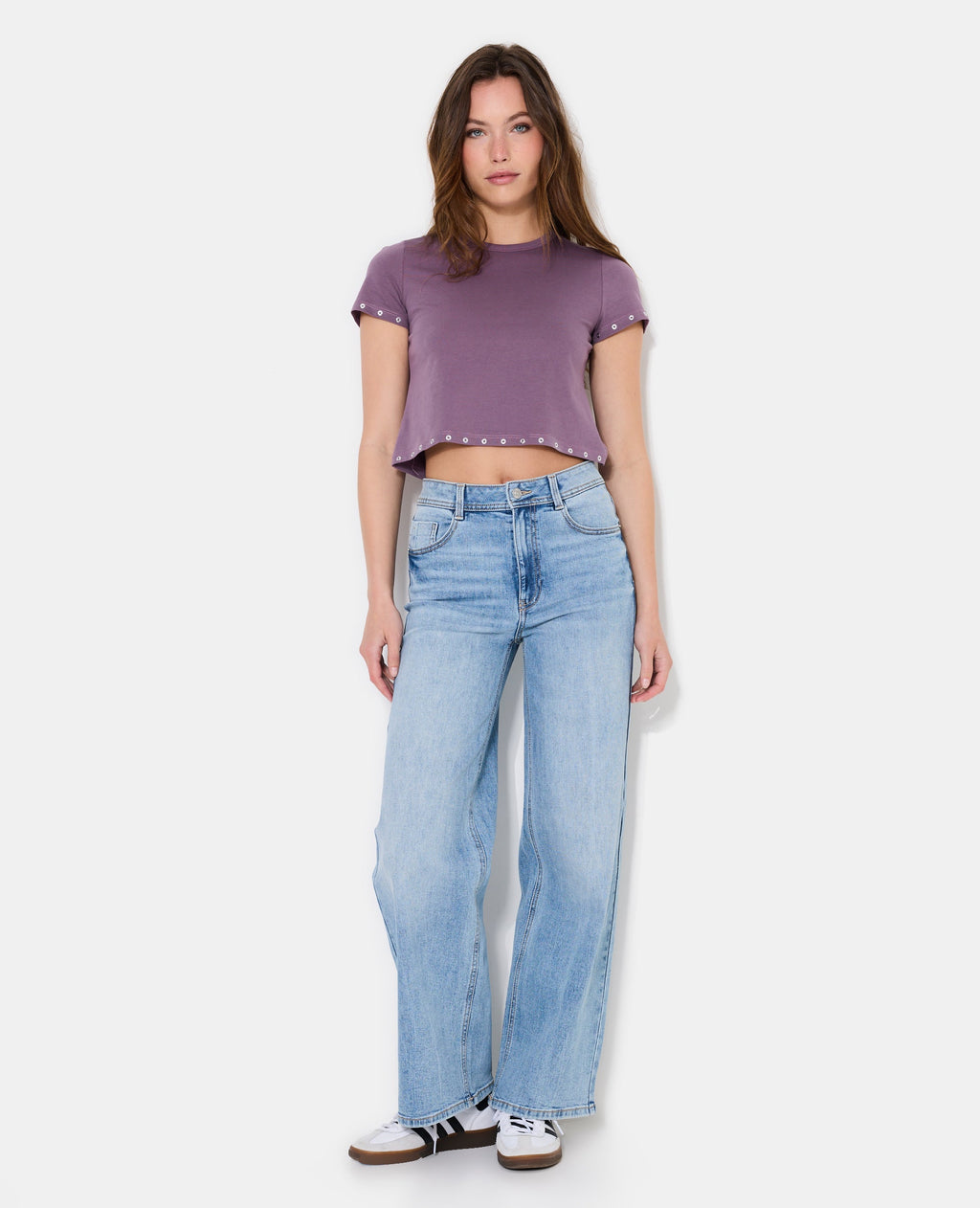 T-shirt court avec œillets