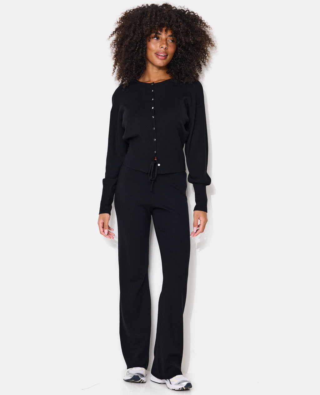 Gilet col rond maille fine avec petits boutons