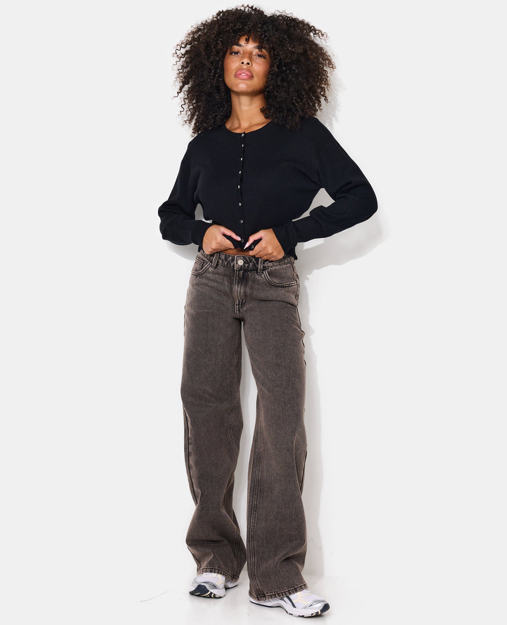 Gilet col rond maille fine avec petits boutons