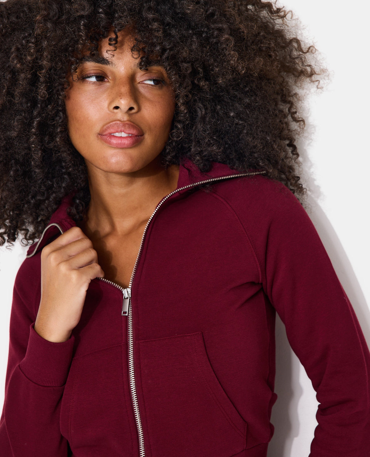 Sweat cintré zippé avec col montant