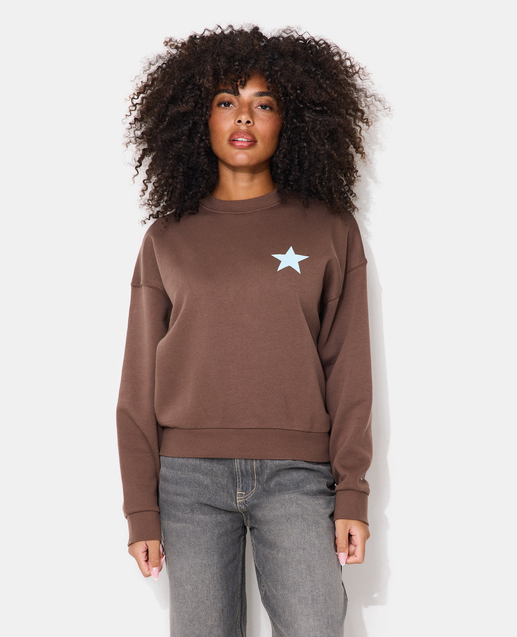 Sweat col rond avec print étoile et broderies dos