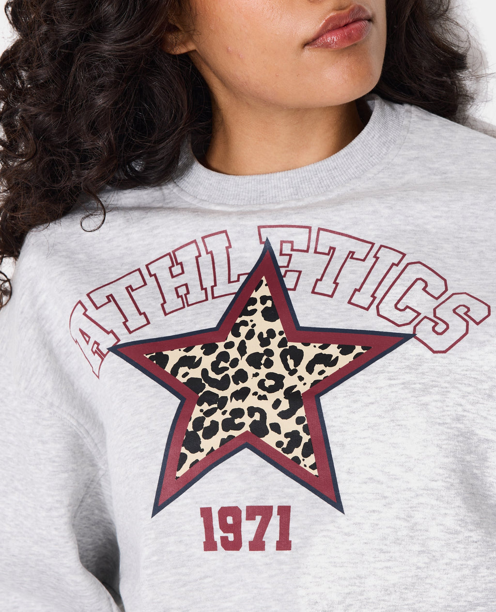 Sweat molleton col rond avec print étoile léopard
