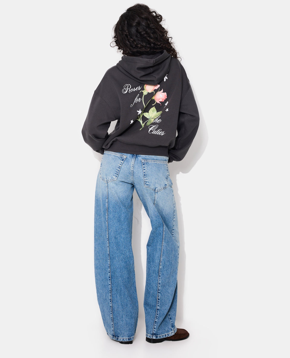 Sweat molleton capuche avec prints étoiles et roses
