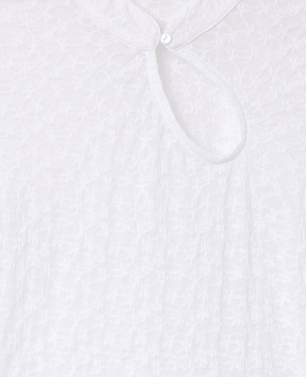 Top en dentelle col mao avec goutte et bouton