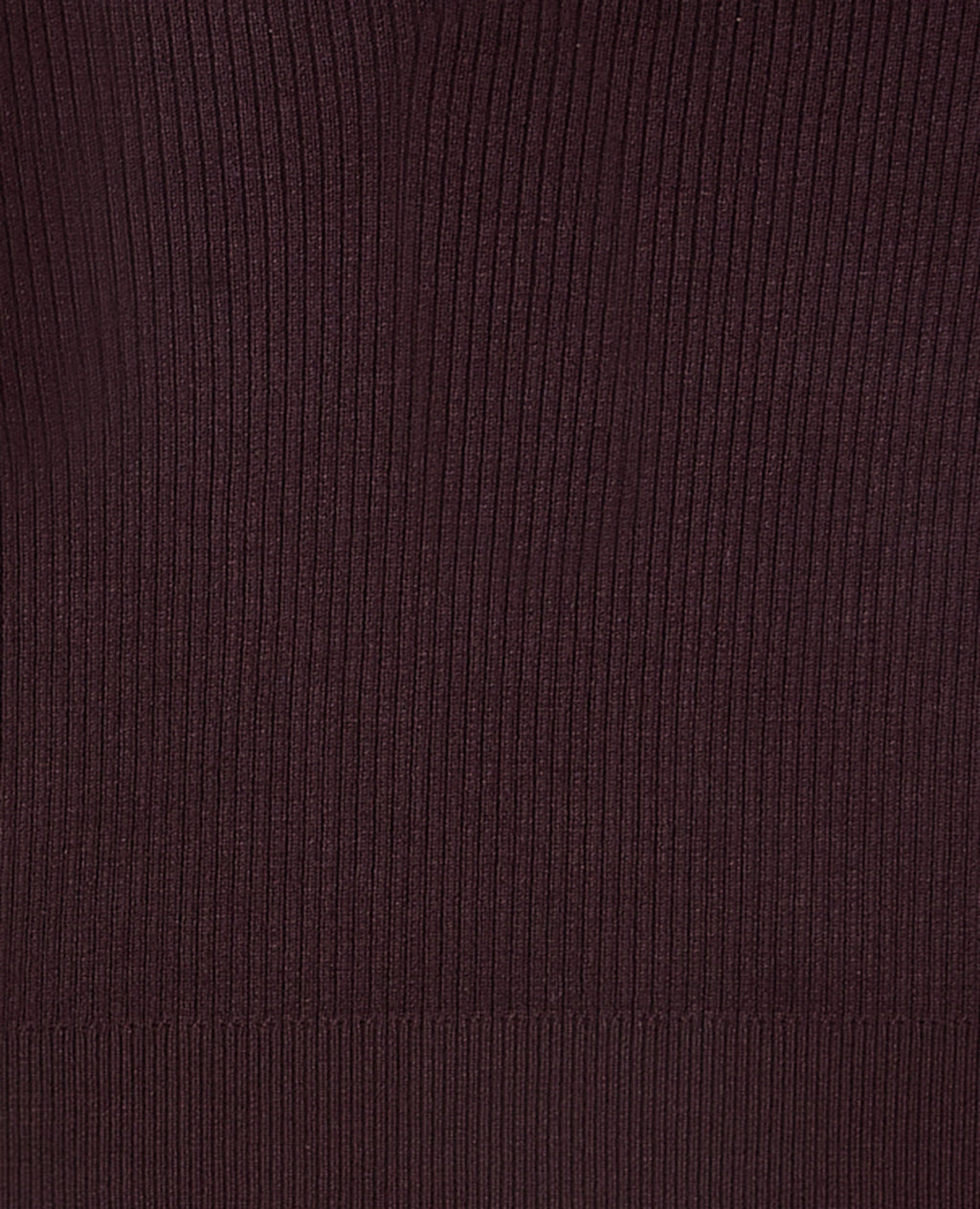 Pull fin col V en maille côtelée
