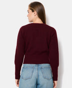 Pull avec goutte et boutonnière façon brandebourg