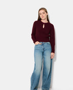 Pull avec goutte et boutonnière façon brandebourg