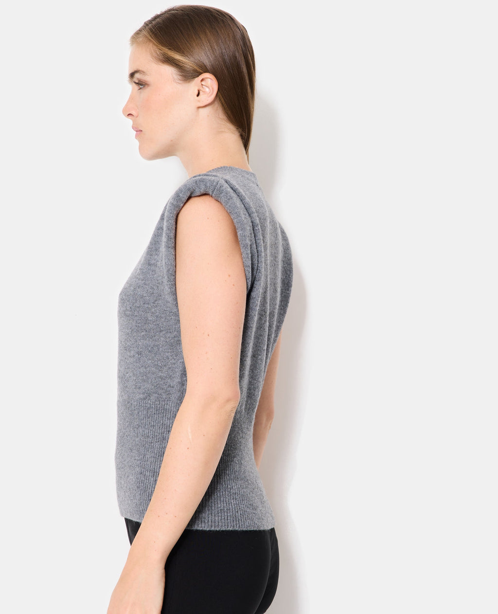 Pull sans manches avec épaulettes