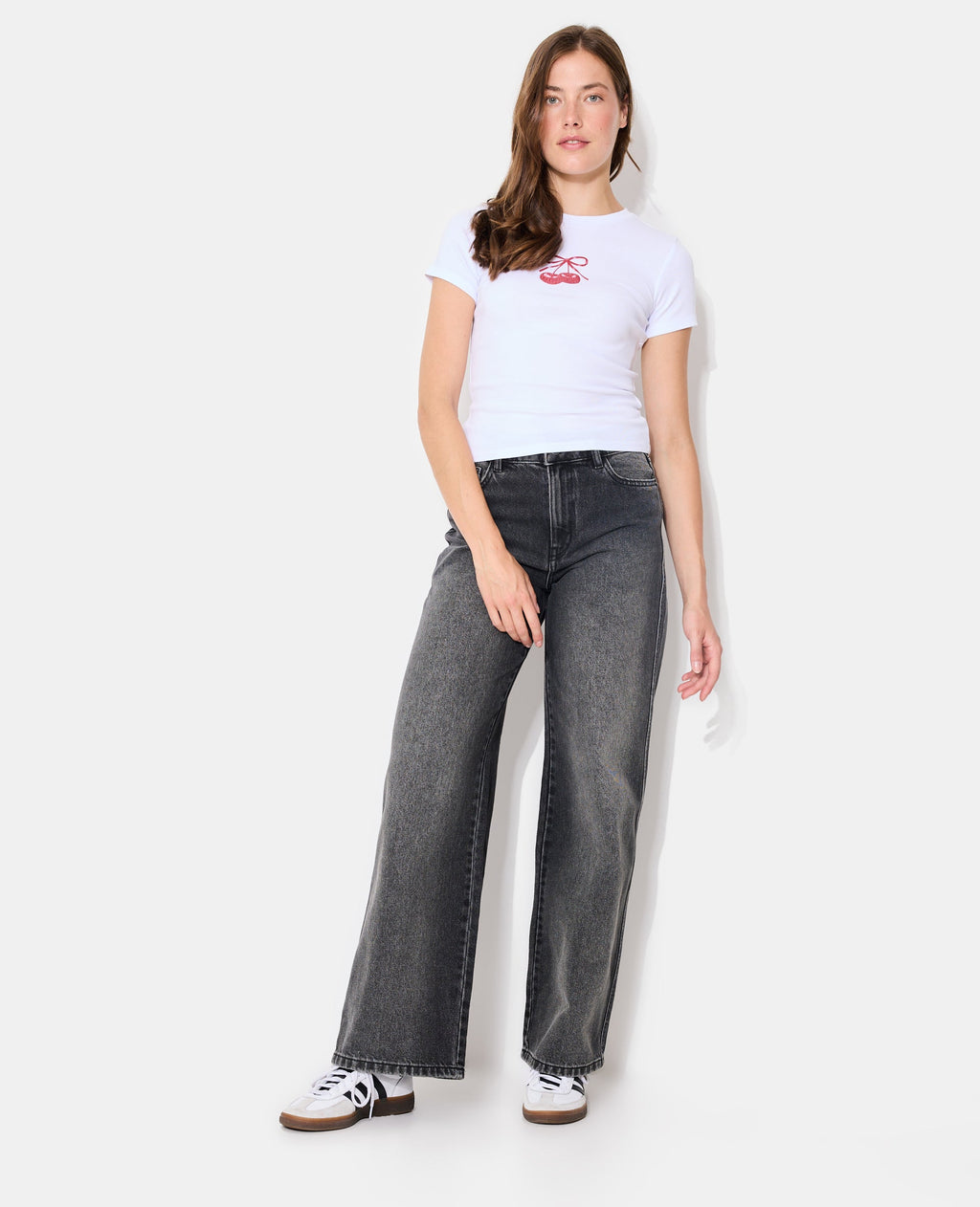 T-shirt ajusté avec print cerises et nœud