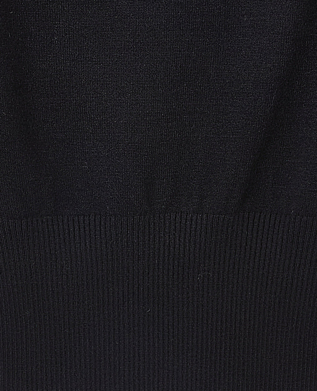 Pull avec œillets et manches flare