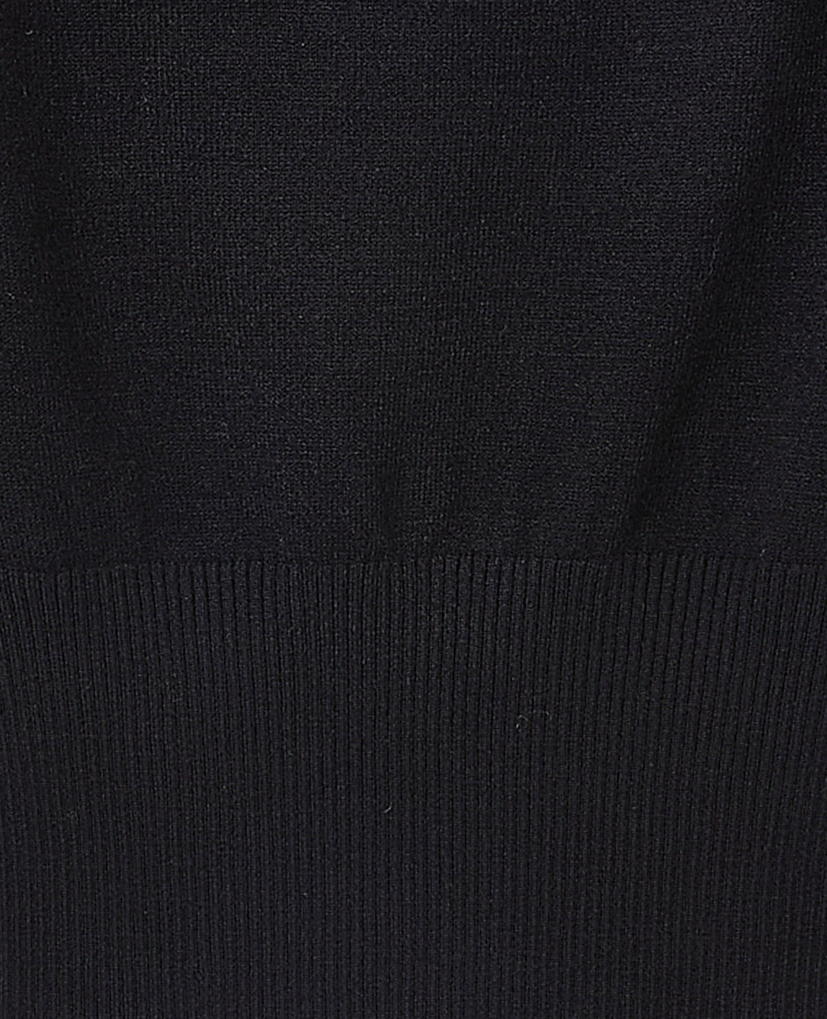 Pull avec œillets et manches flare