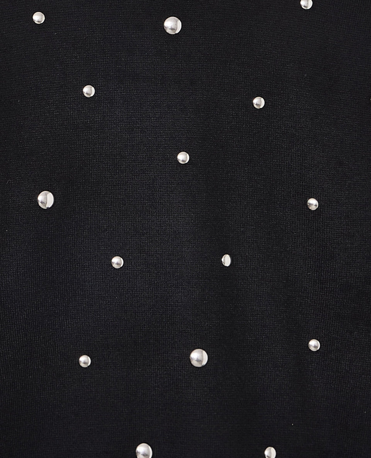 Pull col rond avec clous