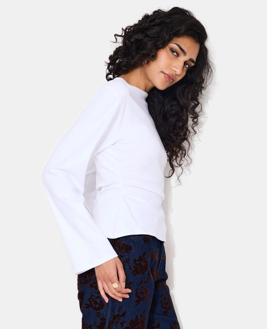 T-shirt manches longues avec taille cintrée et fronces