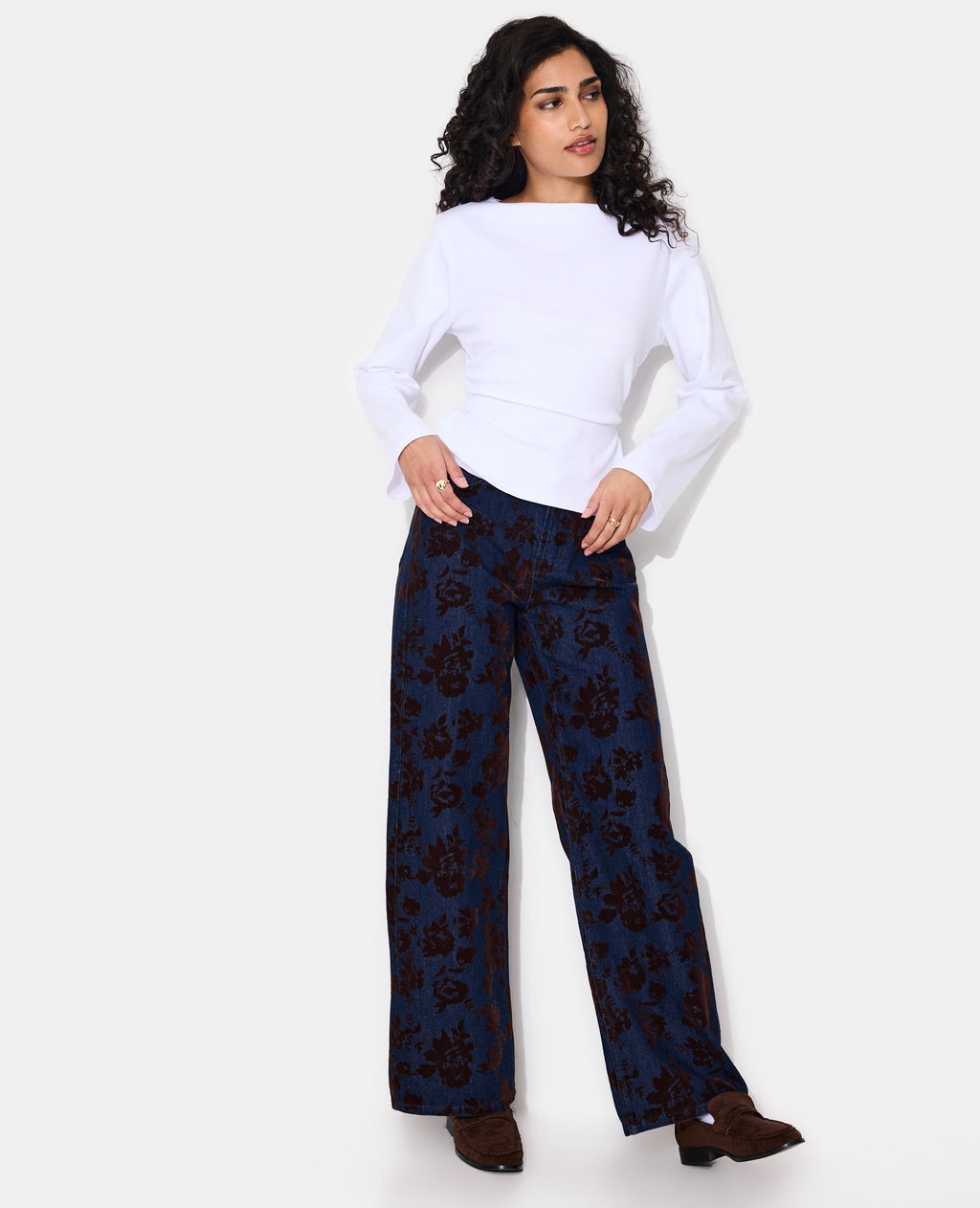 T-shirt manches longues avec taille cintrée et fronces