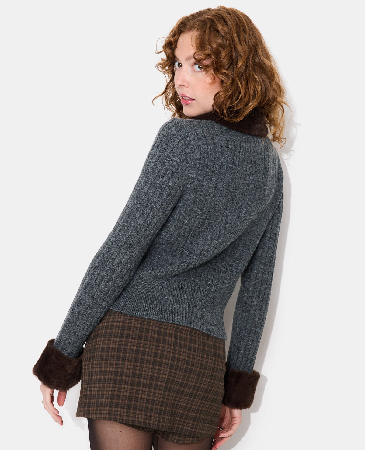 Gilet maille côtelée avec fourrure