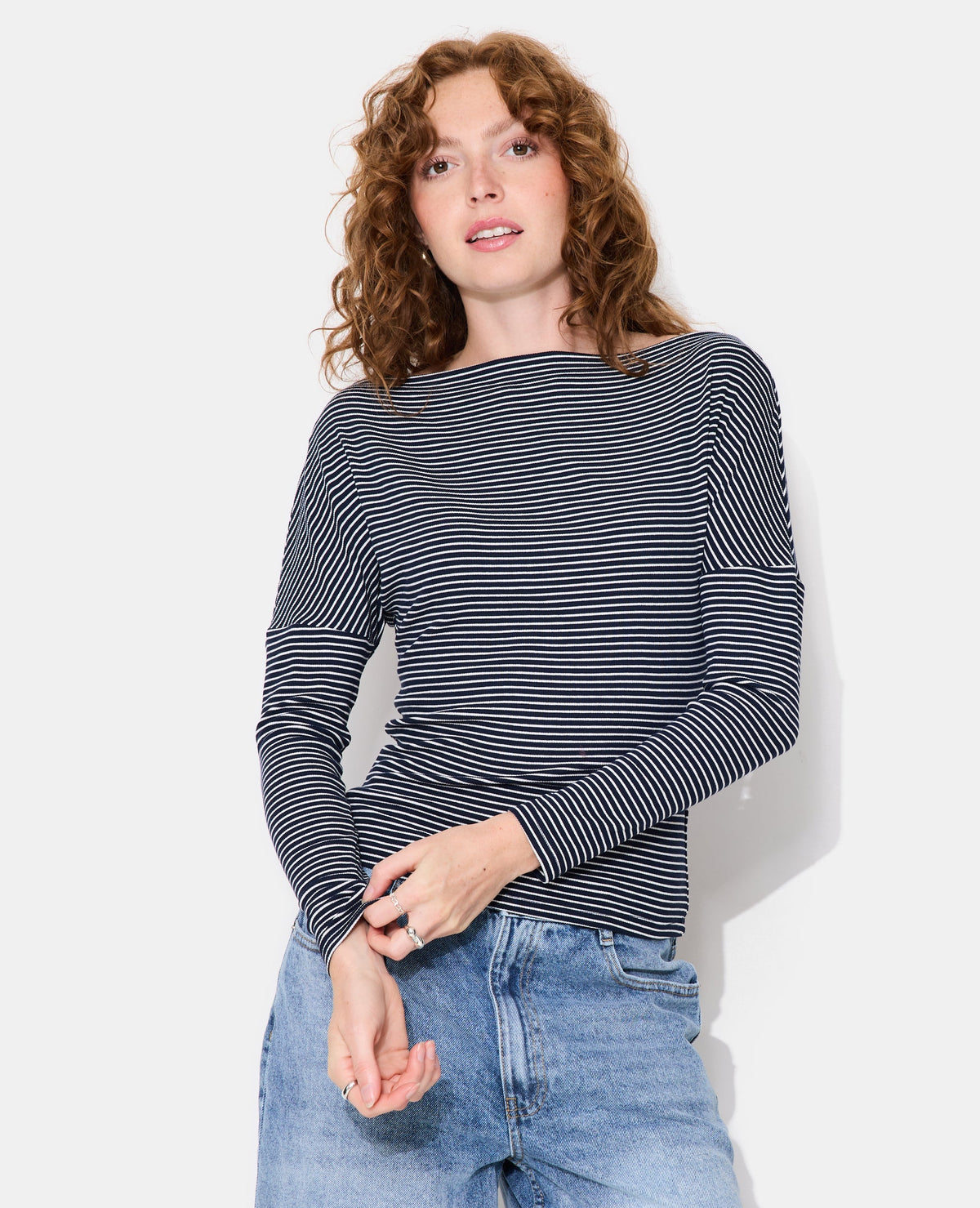 T-shirt rayé encolure bénitier manches 3/4