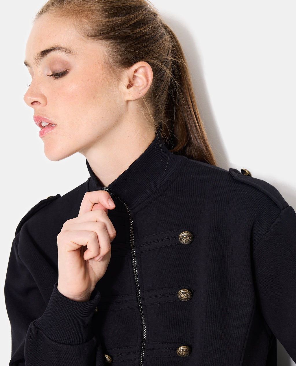 Sweat zippé esprit veste officier avec boutons