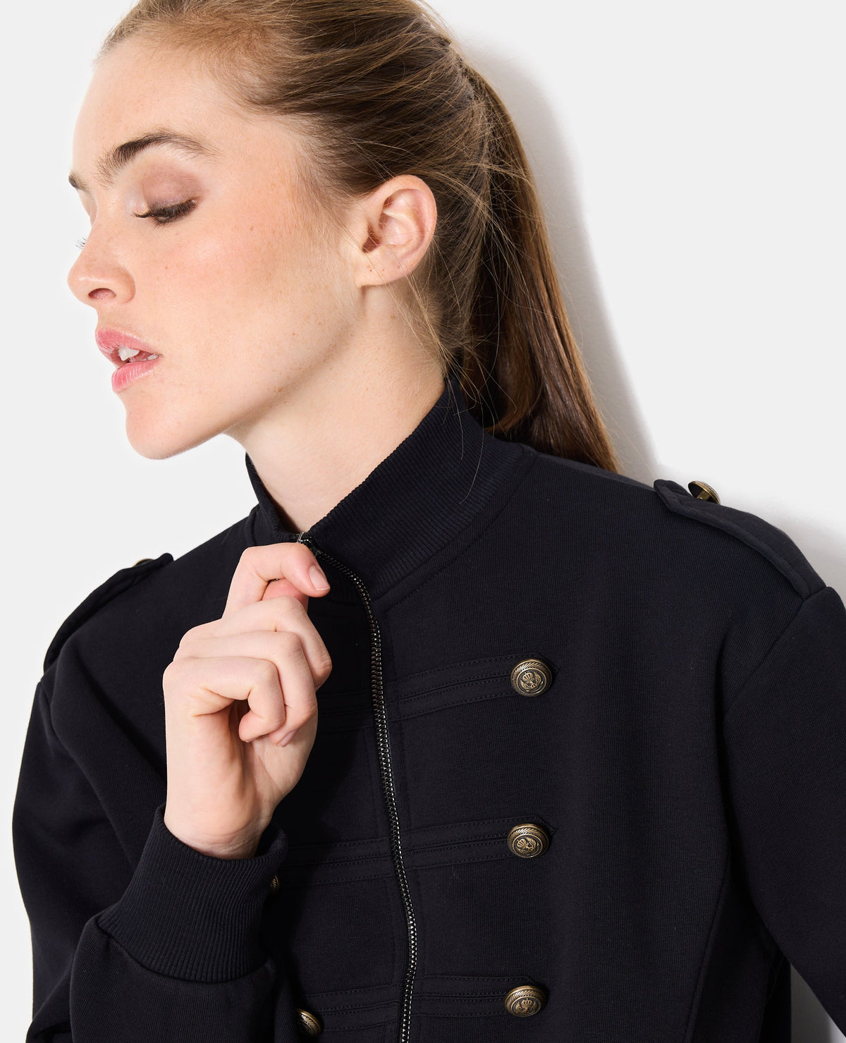 Sweat zippé esprit veste officier avec boutons
