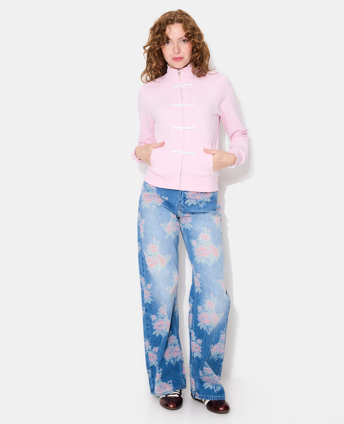 Sweat zippé avec détails esprit asiatique