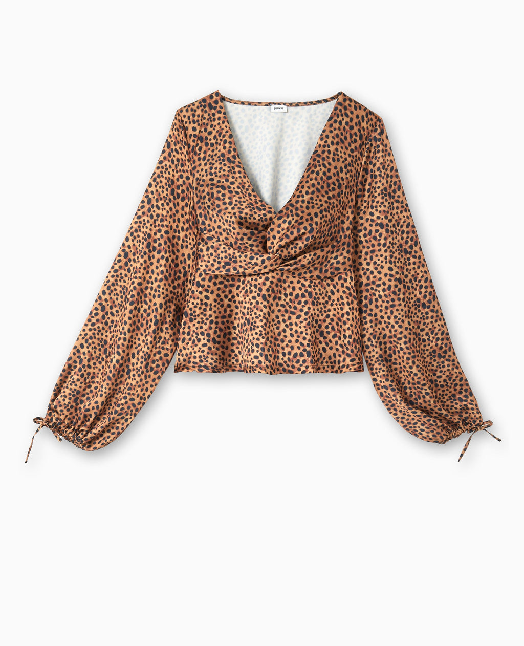 Blouse en tissu satiné motif léopard