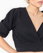 Blouse courte encolure V croisée