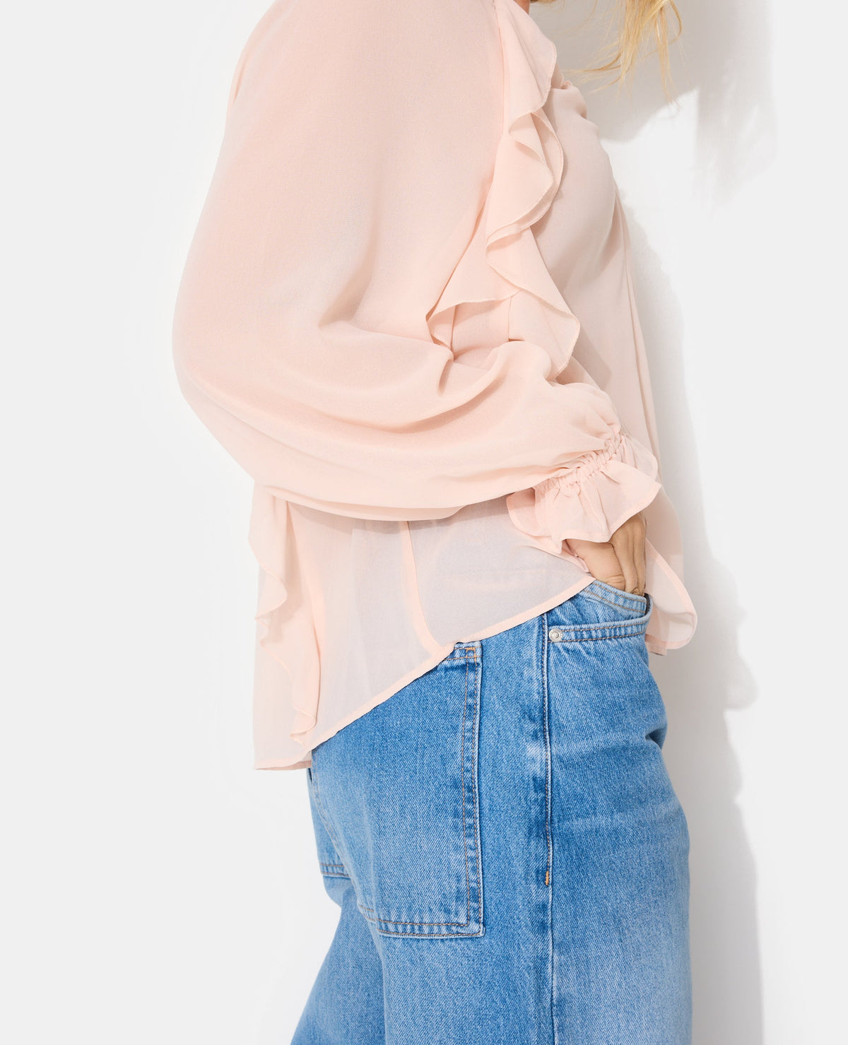 Blouse en voile avec volants et manches ballons