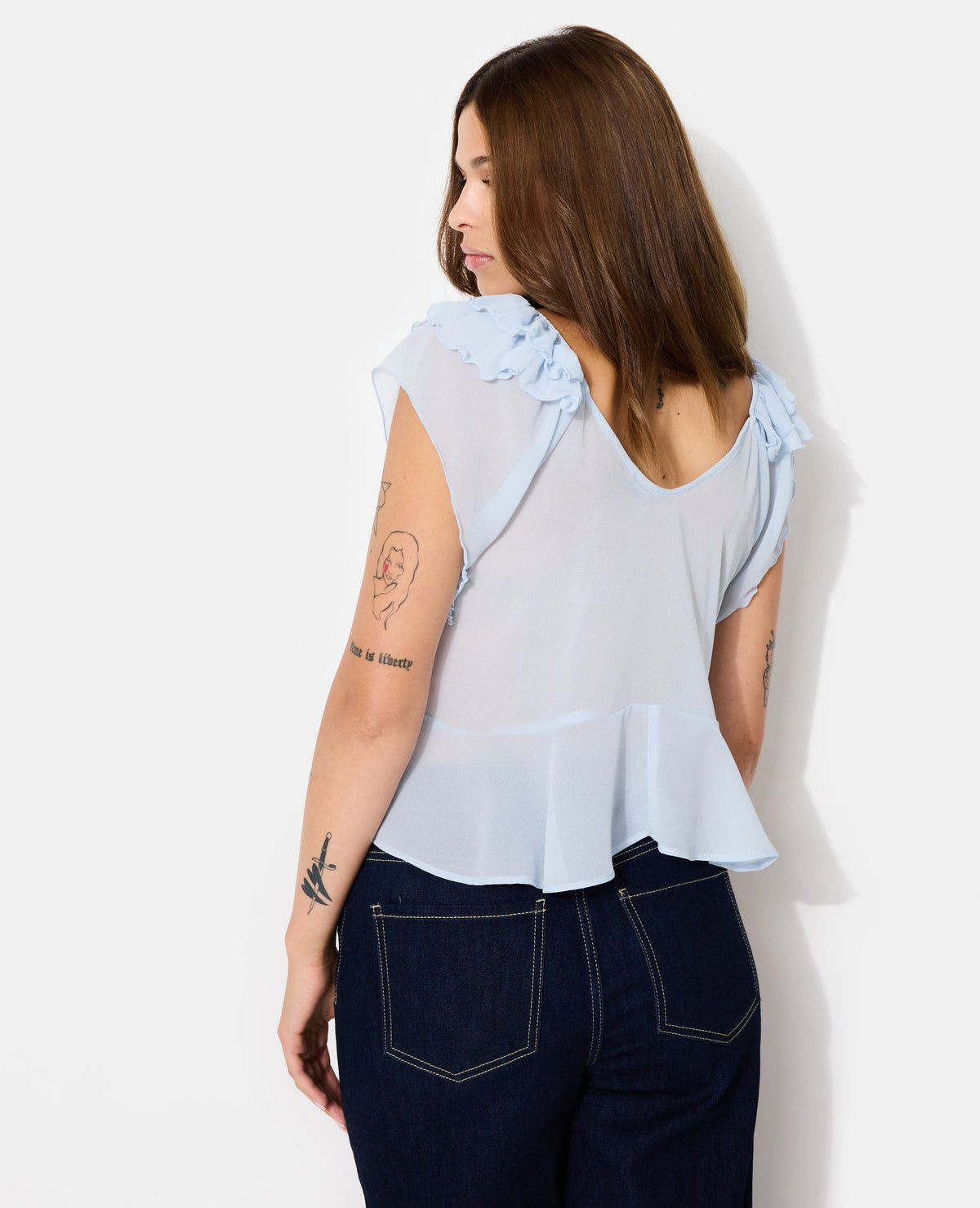 Blouse en voile avec volants et nouettes