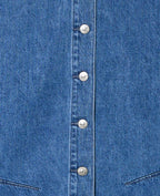 Chemise en jean cintrée avec manches chauve-souris