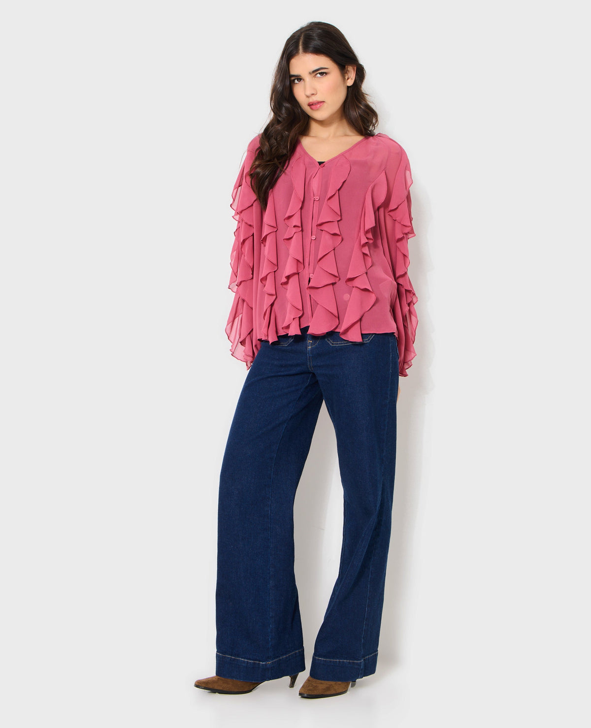 Blouse en voile avec volants et boutons