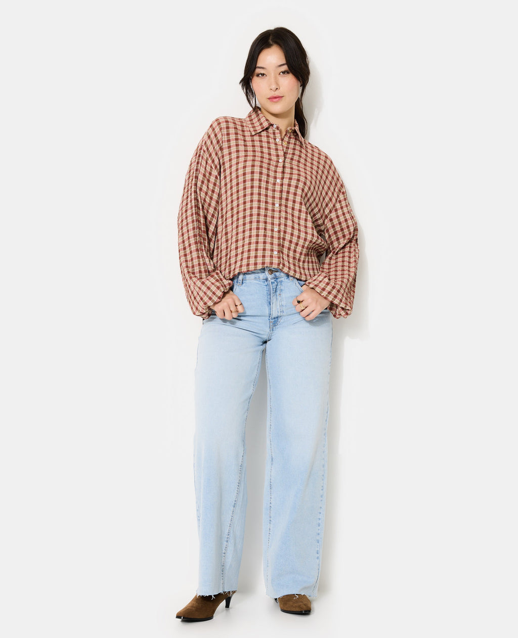 Chemise oversize en tissu gaufré motif carreaux