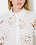 Chemisette avec broderies ajourées