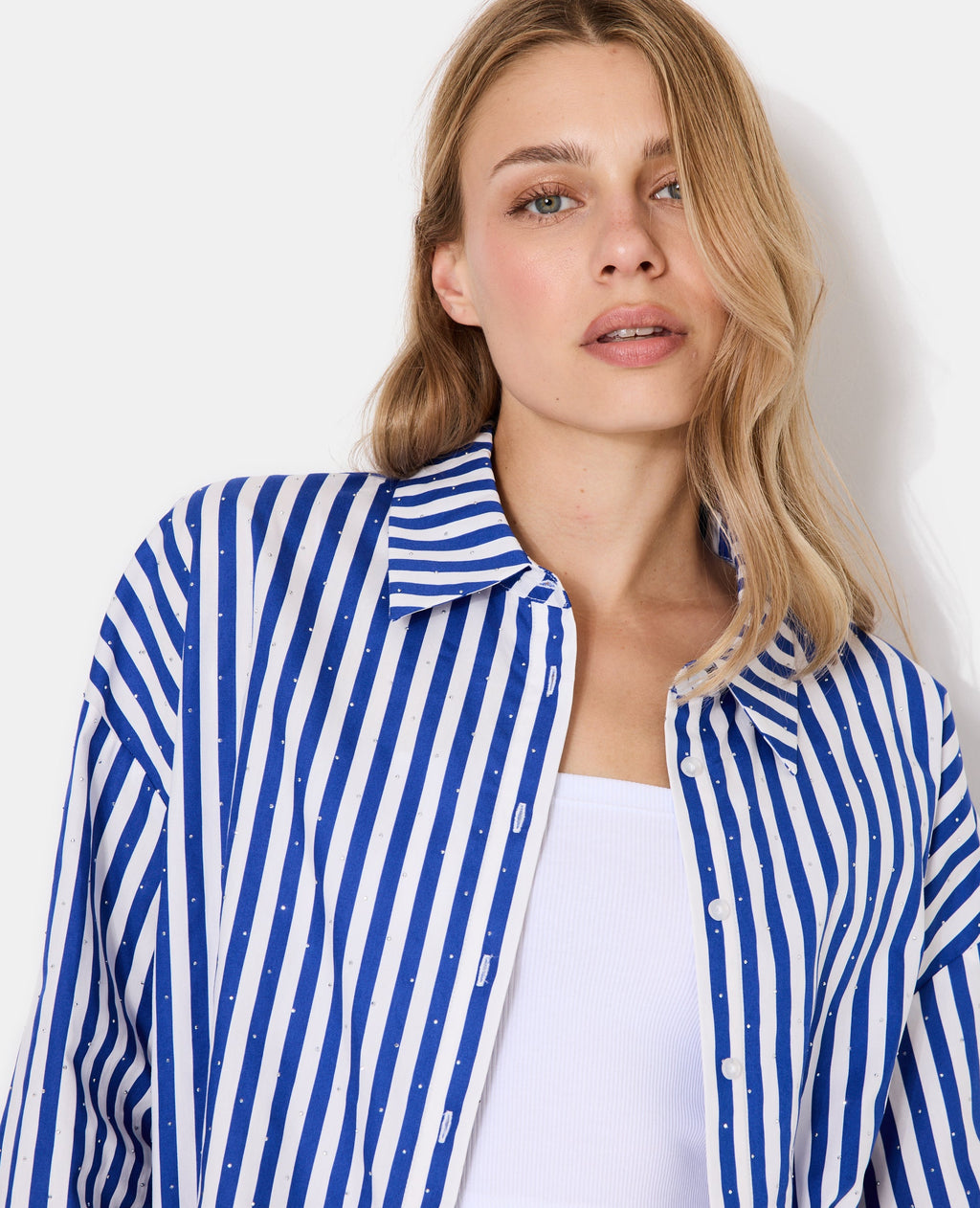 Chemise oversize rayée avec strass
